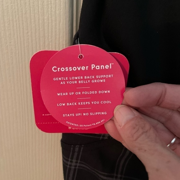 Isabel Maternity by Ingrid & Isabel black plaid leggings NWT - Picture 5 of 10